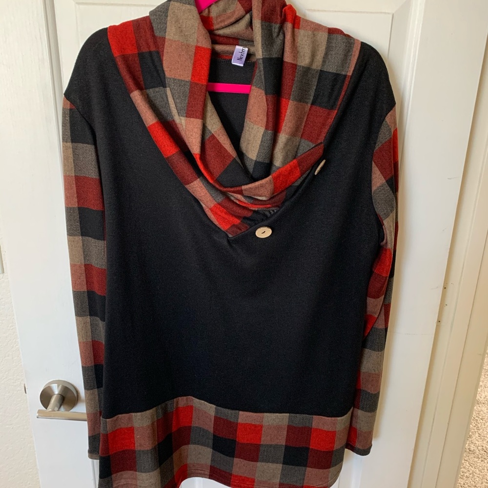 Adorable plaid sweater